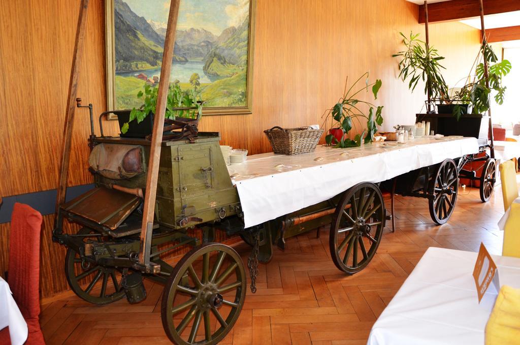 Hotel Loewen Lungern Kültér fotó
